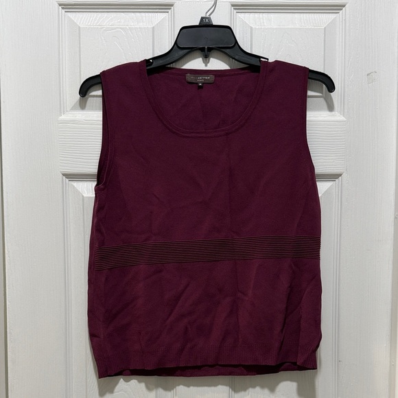 Linda Matthews Tops - Chic Maroon Sleeveless Tank Top